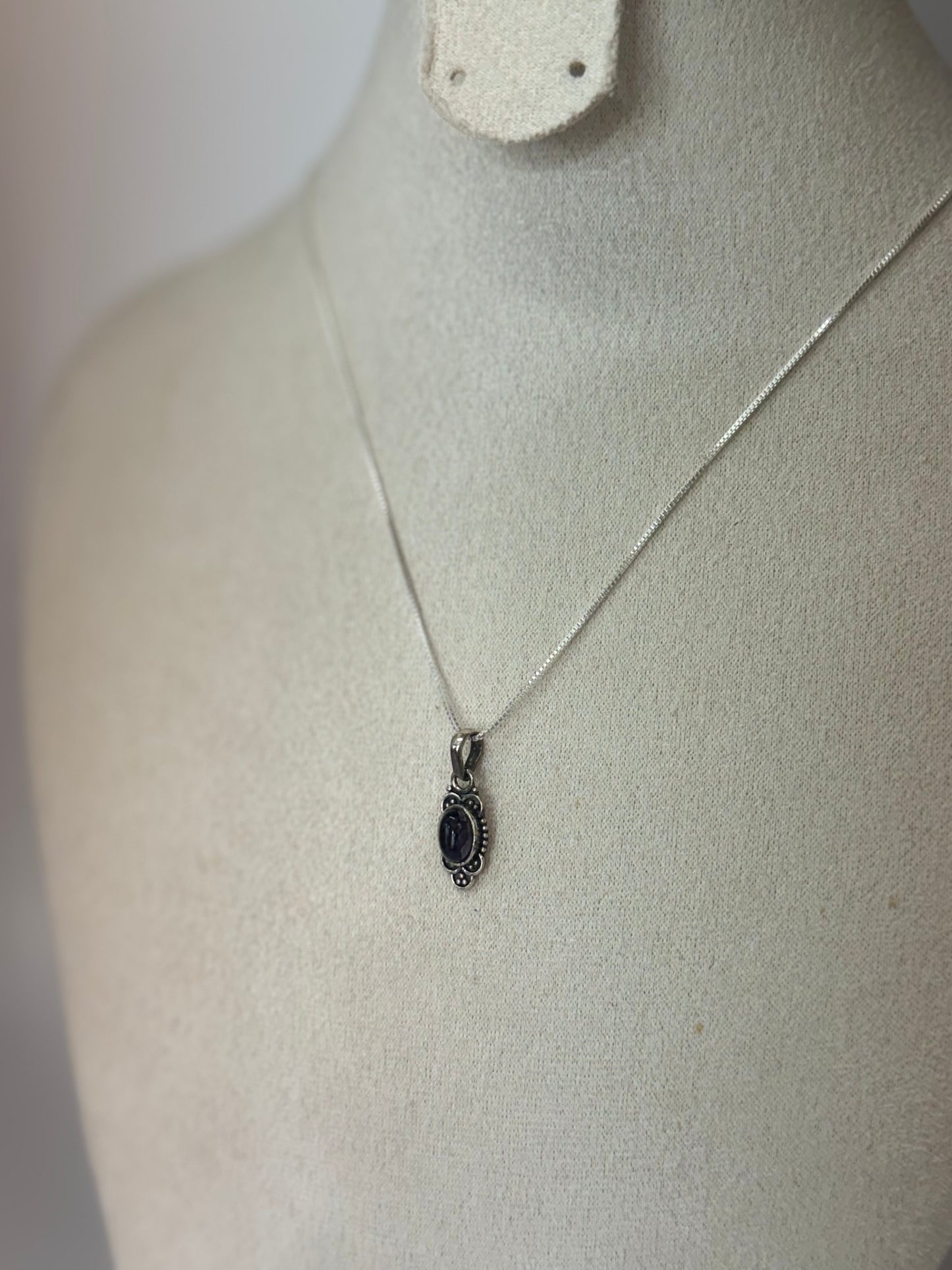 Pendentif en Améthyste – Sérénité & Intuition