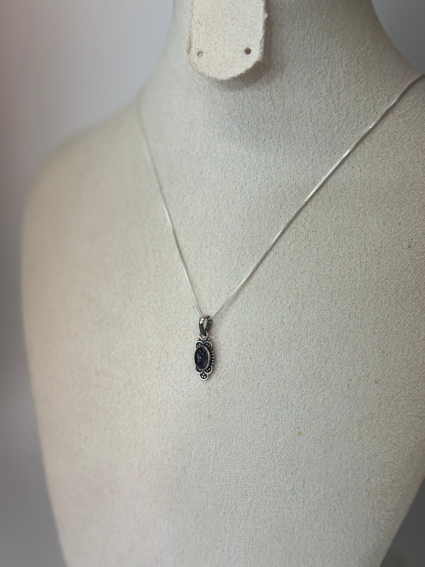 Pendentif en Améthyste – Sérénité & Intuition