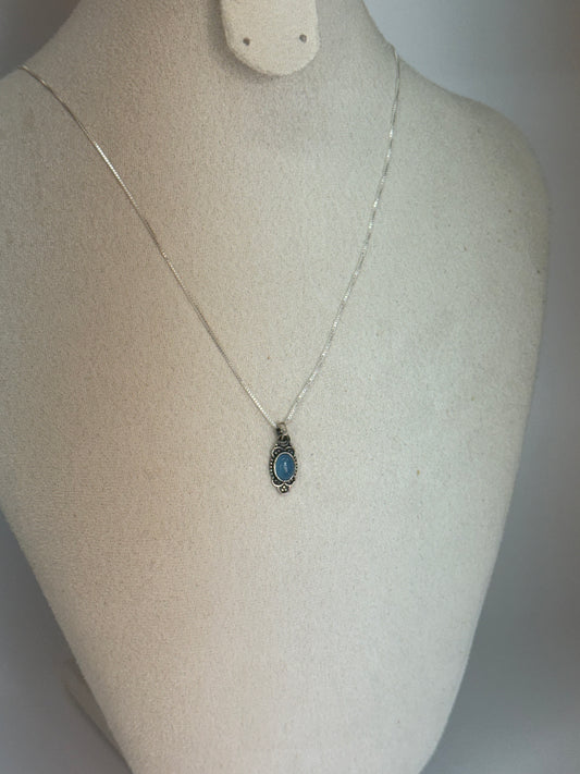 Pendentif en Cyanite naturelle
