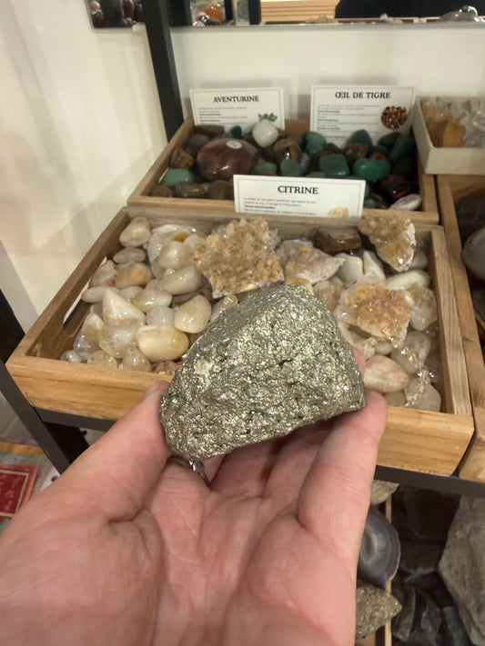 Pierre Pyrite naturelle #9