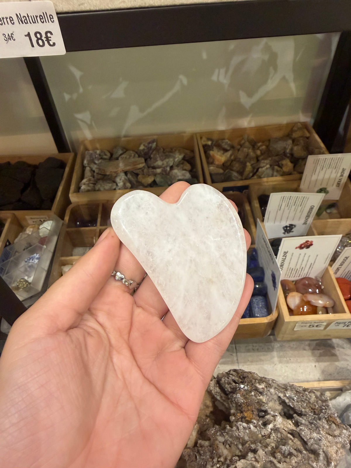 Gua sha en pierre